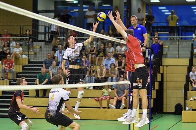 Mykyta Shapovalov (Barock Volleys MTV Ludwigsburg, 12) gegen Maik Trautmann (TV Rottenburg, 06) TV Rottenburg - Barock Volleys MTV Ludwigsburg, Volleyball, Testspiel, 03.09.2024, TV Rottenburg - Barock Volleys MTV Ludwigsburg, Volleyball, Testspiel, 03.09.2024 Rottenburg Copyright: xEibner-Pressefoto RalphxKunzex EP_RKE