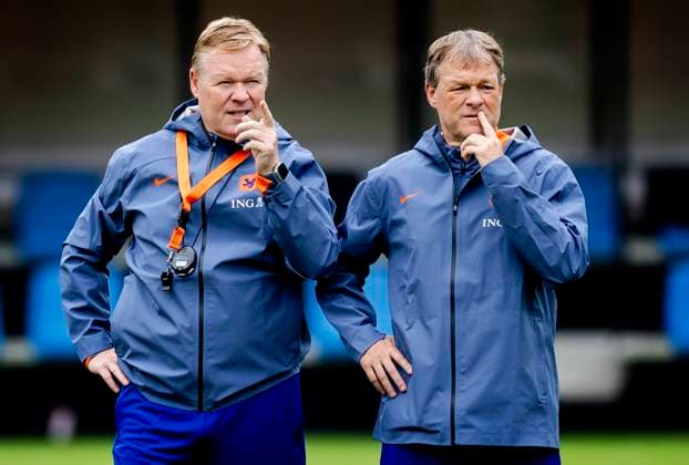 Sport Themen der Woche KW36 Sport Bilder des Tages ZEIST - National coach Ronald Koeman and assistant Erwin Koeman during a training session of the Dutch national team, Nationalteam at the KNVB Campus on September 4, 2024 in Zeist, Netherlands. The Dutch national team is preparing for the UEFA Nations League match against Bosnia and Herzegovina. ANP ROBIN VAN LONKHUIJSEN UEFA Nations League 2024 25 xVIxANPxSportx xxANPxIVx 507622118 originalFilename: 507622118.jpg