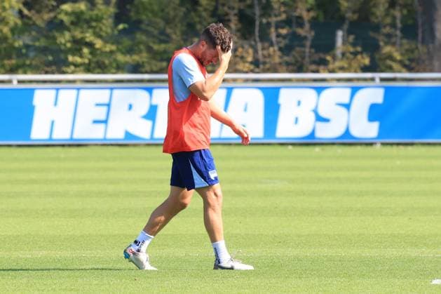 DEU, DFL, 2. FBL Hertha BSC, Training, 04.09.2024, Sportforum, Berlin, DEU, DFL, 2. FBL Hertha BSC, Training, im Bild Diego Demme (Hertha BSC Berlin 6), bekam den Ball ins Gesicht DFL - regulations prohibit any use of Photographs as image sequences and or quasi-video Foto: Juergen Engler nordphoto GmbH