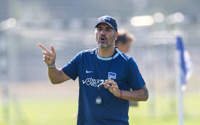 Fussball, Herren, Saison 2024 2025, 2. Bundesliga, Hertha BSC, Training, Trainer Cristian Fiel (Hertha BSC), 04.09. 2024,