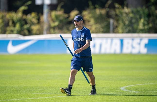 Fussball, Herren, Saison 2024 2025, 2. Bundesliga, Hertha BSC, Training, Trainer Cristian Fiel (Hertha BSC), 04.09. 2024,