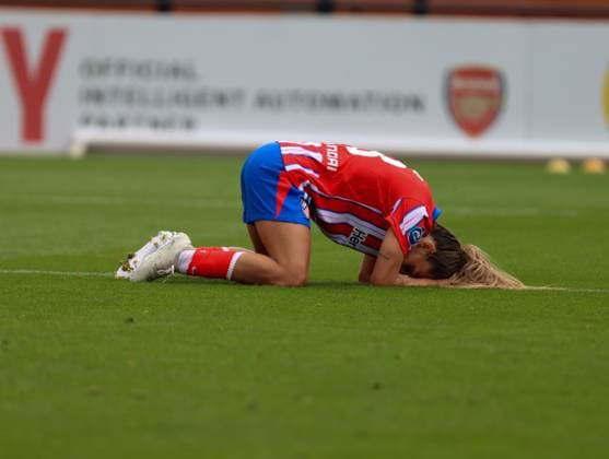 Borenhamwood, London, England, 4th September 2024: Gio Queiroz (18 Atletico Madrid) misses a chance at goal during the UEFA Champions League Round 1 match between Atlectio Madrid and Rosenborg BK Kvinner on Wednesday 4th September 2024 at Meadow Park Stadium, Borenhamwood, London, England. (Claire Jeffrey SPP) Copyright: xClairexJeffrey SPPx spp-en-ClJe-CJ-SPP-FOOTBALL-ATLvROS023