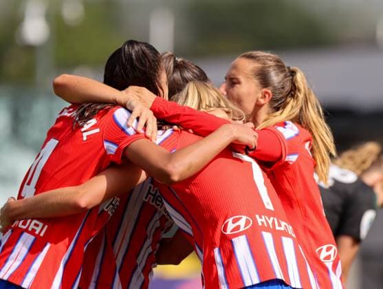 Borenhamwood, London, England, 4th September 2024: Players of Atletico Madrid celebrate scoring during the UEFA Champions League Round 1 match between Atlectio Madrid and Rosenborg BK Kvinner on Wednesday 4th September 2024 at Meadow Park Stadium, Borenhamwood, London, England. (Claire Jeffrey SPP) Copyright: xClairexJeffrey SPPx spp-en-ClJe-CJ-SPP-FOOTBALL-ATLvROS043