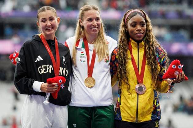 Paralympics (Para Leichtathletik); Paris, 05.09.2024 Überraschung-Silber: MOOS Nele (T38 GER Para Leichtathletik), Weitsprung, long jump, ; Paralympics (Para Leichtathletik) am 05.09.2024 im Stade de France in Paris (Frankreich). GOLD geht an EKLER Luca (T38 HUN), BRONZE: PALOMEQUE MORENO Karen Tatiana (T38 COL). Copyright: xBEAUTIFULxSPORTS AxelxKohringx