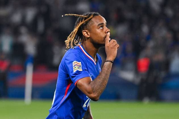 Bradley Barcola ( 20 - France ) celebrates after scoring during the Nations League match between France and Italy at Parc des Princes on September 06, 2024 in Paris, France. ( Photo by federico pestellini panoramic ) - FOOTBALL : France vs Italie - Ligue des Nations - 06 09 2024 FedericoPestellini Panoramic 
