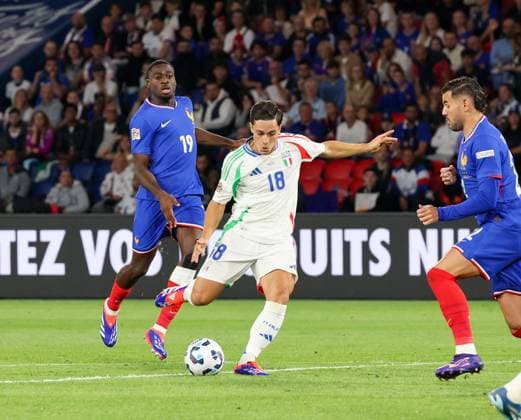 September 6, 2024, Parigi, Parigi, Francia: During the first match of National League 06 09 2024 Football match between France vs Italy at the Parc des Princes stadium in Paris in picture Giacomo Raspadori Parigi Francia - ZUMAs236 20240906_aap_s236_019 Copyright: xFabioxSassox