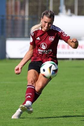 07.09.2024 - Fussball - Saison 2024 2025 - DFB-Pokal Frauen : 1. FC Nürnberg FCN ( Club Clubfrauen ) - SC Freiburg - Sportfoto Zink - xdcxdex - Medina Desic (10, 1. FC Nürnberg FCN )