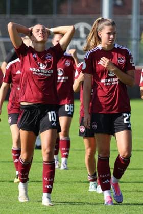 07.09.2024 - Fussball - Saison 2024 2025 - DFB-Pokal Frauen : 1. FC Nürnberg FCN ( Club Clubfrauen ) - SC Freiburg - Sportfoto Zink - xdcxdex - Medina Desic (10, 1. FC Nürnberg FCN ), Nele Bauereisen (23, 1. FC Nürnberg FCN )