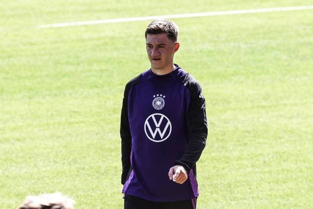 Fussball, UEFA Nations League Saison 2024 2025 Öffentliches Training der Deutschen Nationalmannschaft 08.09.2024, Paul Janes Stadion Düsseldorf Angelo Stiller (Deutschland, 19) Düsseldorf Paul Janes Stadion Nordrhein-Westfahlen Deutschland