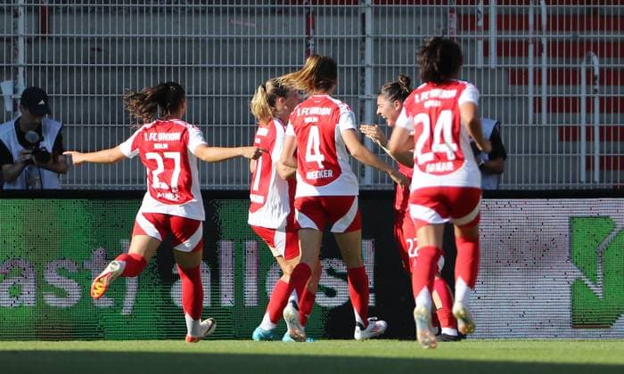 Eleni Markou (22) jubelt nach 1:0 mit Teamkollegen Freude Emotion Jubel Fußball Fussball Damen DFB Pokal 2.Runde Saison 2024 2025 08.09.2024 1.FC Union Berlin vs. RB Leipzig RBL DFL regulations prohibit any use of photographs as image sequences and or quasi-video