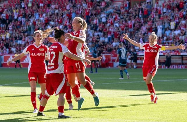Fußball, Frauen, Saison 2024 2025, DFB-Pokal (2. Runde), 1. FC Union Berlin - RB Leipzig, v. l. Marie Becker (1. Frauen 1. FC Union), Eleni Markou (1. Frauen 1. FC Union), Dina Orschmann (1. Frauen 1. FC Union), Lisa Heiseler (1. Frauen 1. FC Union), Jubel nach Tor zum 1:0, 08.09. 2024, Copyright: xMatthiasxKochx