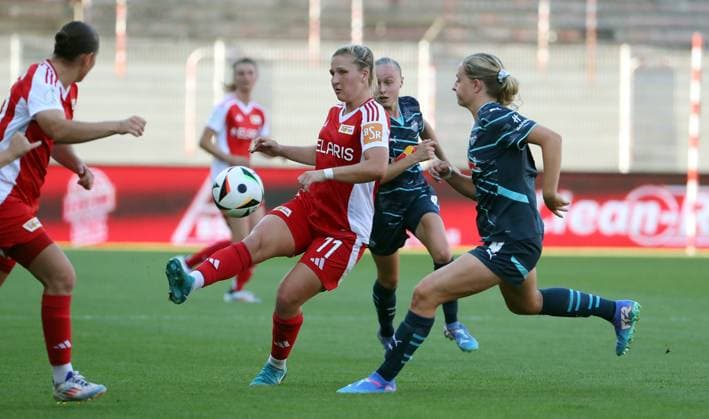 Dina Orschmann, Nina Räcke Zweikampf Spielszene Aktion Fußball Fussball Damen DFB Pokal 2.Runde Saison 2024 2025 08.09.2024 1.FC Union Berlin vs. RB Leipzig RBL DFL regulations prohibit any use of photographs as image sequences and or quasi-video