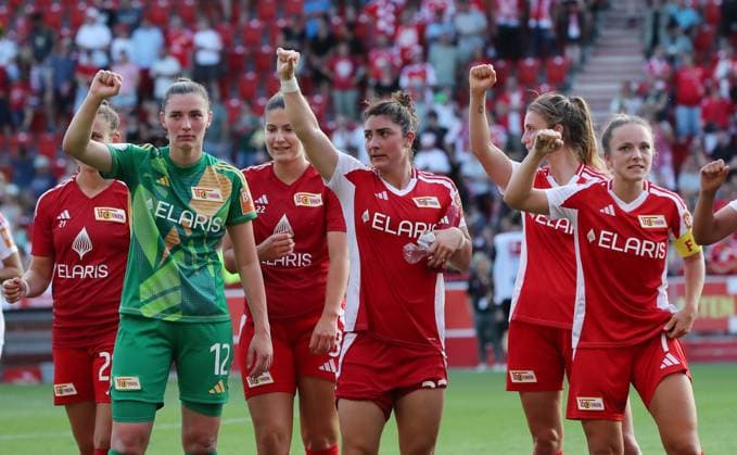 Torwart Melanie Wagner, Eleni Markou, Lisa Heiseler, Unions Damen jubeln nach Spielende Freude Emotion Jubel Fußball Fussball Damen DFB Pokal 2.Runde Saison 2024 2025 08.09.2024 1.FC Union Berlin vs. RB Leipzig RBL DFL regulations prohibit any use of photographs as image sequences and or quasi-video