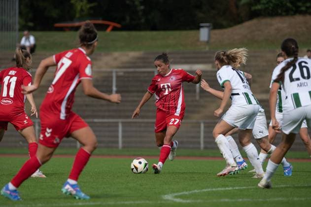 Laura Feiersinger (27 Koeln) shoots the ball during the DFB-Pokal game between Borussia Moenchengladbach and 1. FC Koeln at the Grenzlandstadion in Moenchengladbach, Germany (Martin Pitsch SPP) Copyright: xMartinxPitsch SPPx spp-en-MaPi-20240908_NIKON Z 6_20240908_BMGvKOE_DSC5629