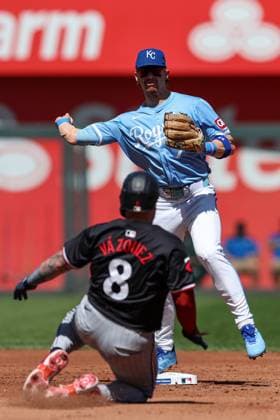September 8, 2024: Kansas City Royals shortstop Bobby Witt Jr. (7) throws to first for the out on Minnesota Twins second baseman Edouard Julien (47), after making the out on Minnesota Twins catcher Christian Vazquez (8) at second base, completing the double play, during the third inning at Kauffman Stadium in Kansas City, MO. CSM Kansas City United States of America - ZUMAc04_ 20240908_zma_c04_159 Copyright: xDavidxSmithx