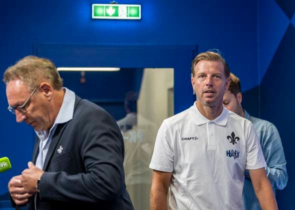 09.09.2024, xfux, Fussball 2.Bundesliga, SV Darmstadt 98 - Pressekonferenz Vorstellung von Trainer Florian Kohfeldt, emspor, v.l. Präsident Praesident Klaus Ruediger Rüdiger Fritsch (SV Darmstadt 98), Trainer Florian Kohfeldt (SV Darmstadt 98) (DFL DFB REGULATIONS PROHIBIT ANY USE OF PHOTOGRAPHS as IMAGE SEQUENCES and or QUASI-VIDEO. Eine Lizenzierung des Lichtbildwerkes an und oder durch den SV Darmstadt 1898 e.V. sowie Tochterunternehmen ist nicht gestattet. No release of or sale to SV Darmstadt 1898 e.V.)) Darmstadt