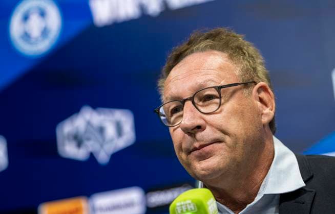09.09.2024, xfux, Fussball 2.Bundesliga, SV Darmstadt 98 - Pressekonferenz Vorstellung von Trainer Florian Kohfeldt, emspor, v.l. Präsident Praesident Klaus Ruediger Rüdiger Fritsch (SV Darmstadt 98) (DFL DFB REGULATIONS PROHIBIT ANY USE OF PHOTOGRAPHS as IMAGE SEQUENCES and or QUASI-VIDEO. Eine Lizenzierung des Lichtbildwerkes an und oder durch den SV Darmstadt 1898 e.V. sowie Tochterunternehmen ist nicht gestattet. No release of or sale to SV Darmstadt 1898 e.V.)) Darmstadt