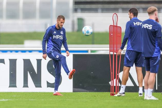 09.09.2024, Fussball, Saison 2024 2025, 2. Bundesliga, Training FC Schalke 04, Dominick Drexler (FC Schalke 04) Gelsenkirchen NRW Deutschland xRHR-FOTO TRx *** 09 09 2024, Football, Season 2024 2025, 2 Bundesliga, Training FC Schalke 04, Dominick Drexler FC Schalke 04 Gelsenkirchen NRW Germany xRHR PHOTO TRx Copyright: TimxRehbein RHR-FOTOx RHR-FOTO TR