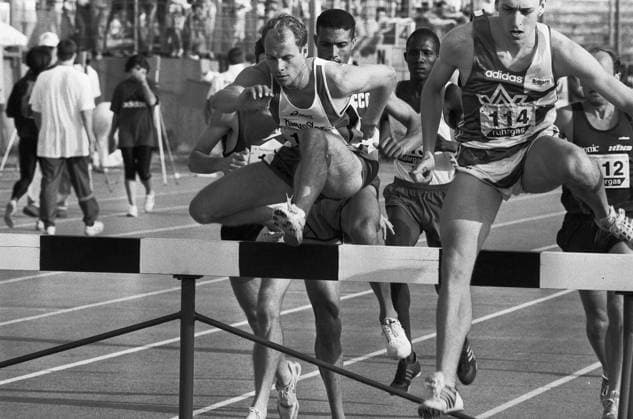 LAC Sachsenmeeting 1995 25.05.1995, Chemnitz, Stadion Sportforum, Reichenhainer Straße, 6. Sachsenmeeting des LAC Chemnitz, Leichtathletik, Hürdenlauf *** LAC Sachsenmeeting 1995 25 05 1995, Chemnitz, Stadion Sportforum, Reichenhainer Straße, 6 Sachsenmeeting of the LAC Chemnitz, athletics, hurdles