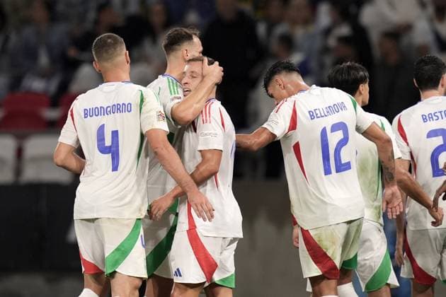 Italy s Davide Frattesi celebrates after scoring the 1-0 goal for his team during the Uefa Nations League 24-25 soccer match between Israel and Italy (group B) at the Bozsik Arena, Budapest, Hungary - September 9, 2024. - Soccer .  Copyright: xMassimoxPaolone LaPressex