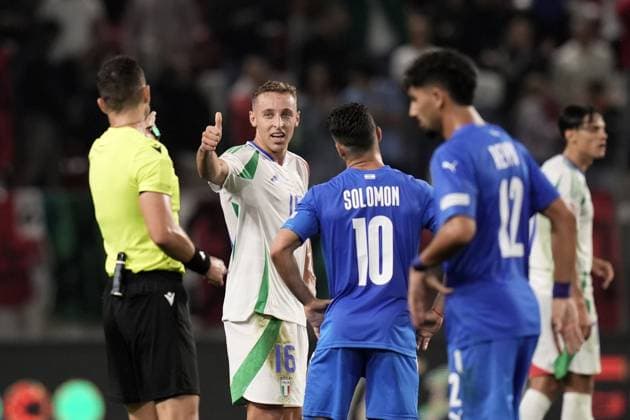Italy s Davide Frattesi celebrates after scoring the 1-0 goal for his team during the Uefa Nations League 24-25 soccer match between Israel and Italy (group B) at the Bozsik Arena, Budapest, Hungary - September 9, 2024. - Soccer .  Copyright: xMassimoxPaolone LaPressex