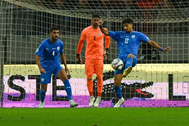 Roy Revivo (Israel) saves the ball during the UEFA Nations League match between Italy vs. Israele on 9th September 2024 at the Bozsik Arena stadium in Budapest, Hungary  Copyright: xVincenzoxOrlando IPAxSportx xipax xx IPA_49496322 IPA_Agency_IPA49496322
