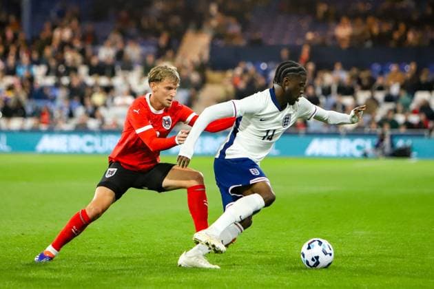 Luton, England, September 9th 2024: Sam Iling-Junior (14 England U21, U 21 during the friendly game between England U21 and Austria U21 at Kenilworth Road in Luton, England (Alexander Canillas SPP) Copyright: xAlexanderxCanillas SPPx spp-en-AlCa-IMG_5100