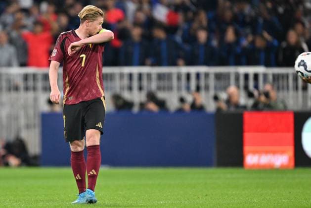 240909 UEFA NATIONS LEAGUE A2 - D2 FRANCE VS BELGIUM Kevin De Bruyne (7) of Belgium looking dejected and disappointed after conceding the 2-0 goal during a soccer game between the national teams of France, called les Bleus and Belgium, called the Red Devils in the Second game in group A2 in the UEFA Nations League , on Monday 9 September 2024 in Lyon , France . photo isosport David Catry LYON FRANCE  Copyright: xx 479984