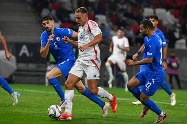 Budapest: Davide Frattesi (Italy) during the UEFA Nations League match between Italy vs. Israele on 9th September 2024 at the Bozsik Arena stadium in Budapest, Hungary - UEFA Nations League - Israel vs Italy  - ZUMAp169 20240909_zsa_p169_139 Copyright: xVincenzoxOrlando IPAxSportx