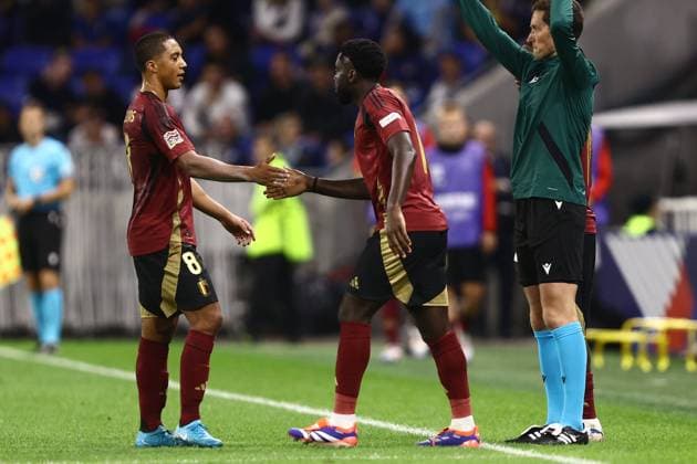 France v Belgium - UEFA Nations League LYON, FRANCE - SEPTEMBER 09 : Tielemans Youri midfielder of Belgium and Mangala Orel midfielder of Belgium during the UEFA Nations League match in group A2 between France and Belgium on September 9, 2024 in Lyon, France, 09 09 2024 Lyon France  Copyright: xTomasxSiskx