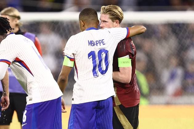 France v Belgium - UEFA Nations League LYON, FRANCE - SEPTEMBER 09 : Mbappe Kylian forward of France and De Bruyne Kevin forward of Belgium during the UEFA Nations League match in group A2 between France and Belgium on September 9, 2024 in Lyon, France, 09 09 2024 Lyon France  Copyright: xTomasxSiskx