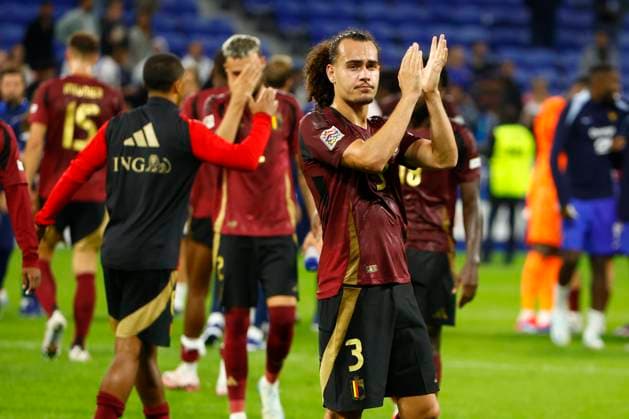 France v Belgium - UEFA Nations League LYON, FRANCE - SEPTEMBER 09 : Theate Arthur defender of Belgium greeting the fans despite the defeat during the UEFA Nations League match in group A2 between France and Belgium on September 9, 2024 in Lyon, France, 09 09 2024 Lyon France  Copyright: xJanxDexMeuleneirx