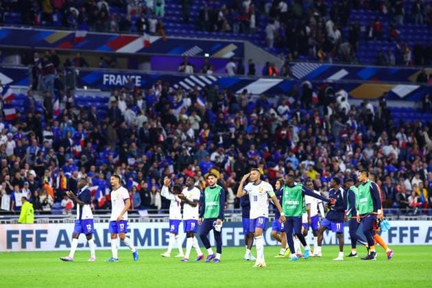 9th of September 2024 - UEFA NATIONS LEAGUE A - GROUPE A2 - MATCH 2 - FRANCE vs BELGIUM - GROUPAMA STADIUM The lap of honor of the French team particularly mbappe (kylian) DECINES FRANCE Copyright: xSPORTPIXPRESSx xFREDxPORCUx