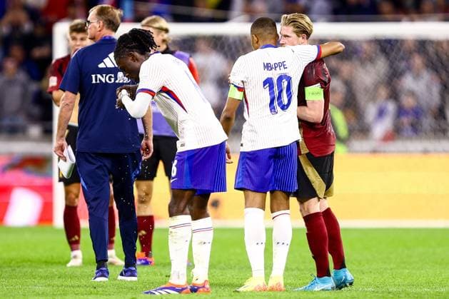 France v Belgium - UEFA Nations League LYON, FRANCE - SEPTEMBER 09 : Mbappe Kylian forward of France and De Bruyne Kevin forward of Belgium after the UEFA Nations League match in group A2 between France and Belgium on September 9, 2024 in Lyon, France, 09 09 2024  Copyright: xTomasxSiskx