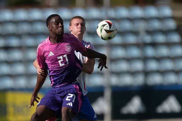 Italia s U20 Pietro Comuzzo in action against Germany s U20 Ilyas Ansah during the match Elite League Italy U20 - Germany U20 at the Manlio Scopigno stadium in Rieti, Italy on september 10, 2024  Copyright: xGianlucaxVannicelli IPAxSportx x xx IPA_49524872 IPA_Agency_IPA49524872