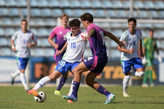- Altro - Elite League Under 20 - Italy vs Germany Italia s U20 Lorenzo Anghele in action against Germany s U20 Julian Pauli during the match Elite League Italy U20 - Germany U20 at the Manlio Scopigno stadium in Rieti, Italy on september 10, 2024 Rieti Italy  Copyright: xIPAxSport ABACAx