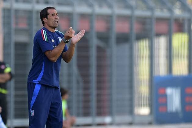 - Altro - Elite League Under 20 - Italy vs Germany Italia s U20 coach Bernardo Corradi during the match Elite League Italy U20 - Germany U20 at the Manlio Scopigno stadium in Rieti, Italy on september 10, 2024 Rieti Italy  Copyright: xIPAxSport ABACAx