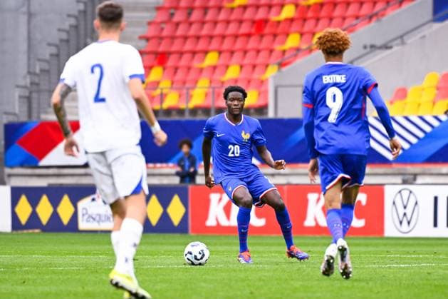 Lucien Agoume ( 20 - France ) during the European U21, U 21 Championship 2025 match between France and Bosnia and Herzegovina at MMArena on September 10, 2024 in Le Mans, France. ( Photo by federico pestellini panoramic ) - FOOTBALL : France vs Bosnie Espoirs - Le Mans - 10 09 2024 FedericoPestellini Panoramic 