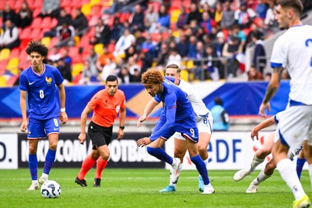 Hugo Ekitike ( 9 - France ) during the European U21, U 21 Championship 2025 match between France and Bosnia and Herzegovina at MMArena on September 10, 2024 in Le Mans, France. ( Photo by federico pestellini panoramic ) - FOOTBALL : France vs Bosnie Espoirs - Le Mans - 10 09 2024 FedericoPestellini Panoramic 