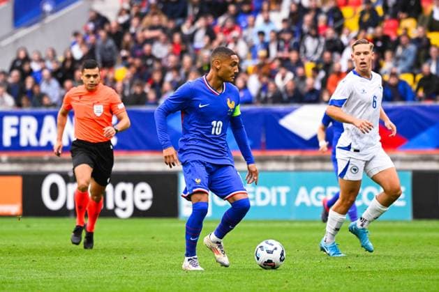 Enzo Millot ( 10 - France ) during the European U21, U 21 Championship 2025 match between France and Bosnia and Herzegovina at MMArena on September 10, 2024 in Le Mans, France. ( Photo by federico pestellini panoramic ) - FOOTBALL : France vs Bosnie Espoirs - Le Mans - 10 09 2024 FedericoPestellini Panoramic 