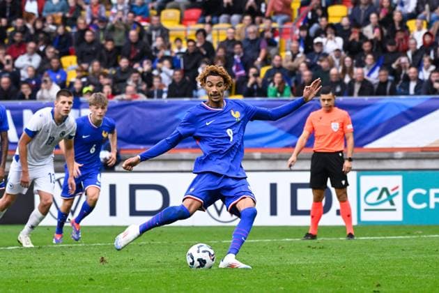 Hugo Ekitike ( 9 - France ) failed his penalty during the European U21, U 21 Championship 2025 match between France and Bosnia and Herzegovina at MMArena on September 10, 2024 in Le Mans, France. ( Photo by federico pestellini panoramic ) - FOOTBALL : France vs Bosnie Espoirs - Le Mans - 10 09 2024 FedericoPestellini Panoramic 