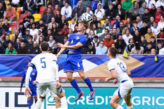 Johann Lepenant ( 6 - France ) , Tarik Muharemovic ( 5 - Bosnia ) and Nidal Celik ( 13 - Bosnia ) during the European U21, U 21 Championship 2025 match between France and Bosnia and Herzegovina at MMArena on September 10, 2024 in Le Mans, France. ( Photo by federico pestellini panoramic ) - FOOTBALL : France vs Bosnie Espoirs - Le Mans - 10 09 2024 FedericoPestellini Panoramic 