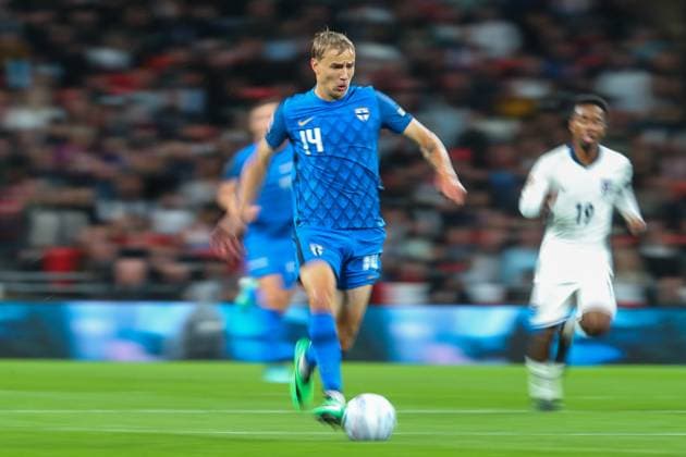 UEFA Nations League - League B - Group 2 England v Finland Topi Keskinen of Finland makes a break with the ball during the UEFA Nations League - League B - Group 2 England v Finland at Wembley Stadium, London, United Kingdom, 10th September 2024 (Photo by Gareth Evans News Images) Copyright: xGarethxEvans NewsxImagesx
