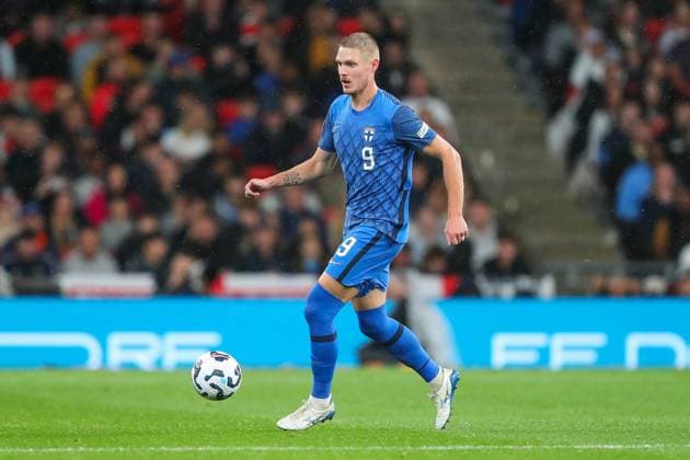 UEFA Nations League - League B - Group 2 England v Finland Fredrik Jensen of Finland makes a break with the ball during the UEFA Nations League - League B - Group 2 England v Finland at Wembley Stadium, London, United Kingdom, 10th September 2024 (Photo by Gareth Evans News Images) Copyright: xGarethxEvans NewsxImagesx