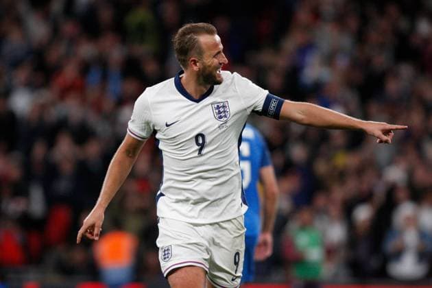 Harry Kane of England celebrates as he scores his second of the night on his 100th England Cap England v Finland, Football, UEFA Nations League, Wembley Stadium, Wembley, London, UK - 10 09 2024 Editorial use only  Copyright: xAnthonyxHanc Shutterstockx 14710566h