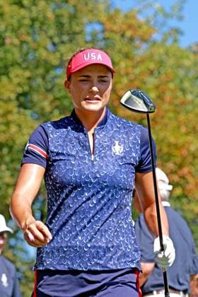GAINESVILLE, VA - SEPTEMBER: Team USA golfer Lexi Thompson walks off the 15th tee during the first day of practice for the 2024 Solheim Cup at Robert Trent Jones Golf Club at Gainesville, Virginia (Photo by Brian Spurlock Icon Sportswire) GOLF: SEP 10 LPGA, Golf Damen Solheim Cup EDITORIAL USE ONLY Icon24091085
