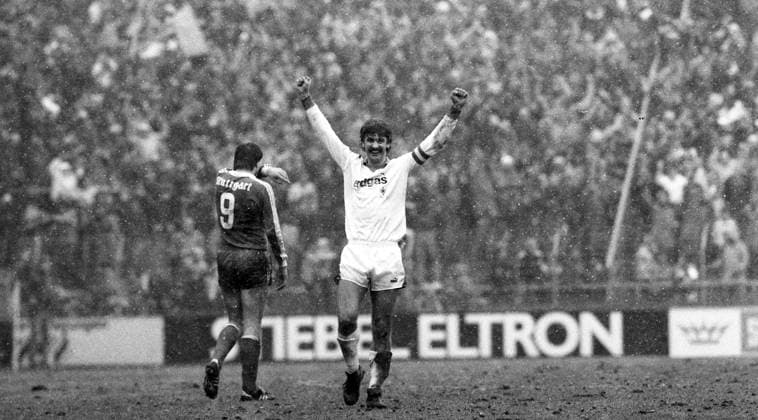 10.03.84 Borussia Mönchengladbach - VfB Stuttgart Deutschland, Mönchengladbach, 10.03.1984, Fussball, Bundesliga, Borussia Mönchengladbach - VfB Stuttgart (2:0): Wilfried Hannes (Borussia Mönchengladbach). *** 10 03 84 Borussia Mönchengladbach VfB Stuttgart Germany, Mönchengladbach, 10 03 1984, Soccer, Bundesliga, Borussia Mönchengladbach VfB Stuttgart 2 0 Wilfried Hannes Borussia Mönchengladbach