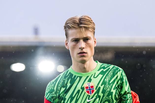 240910 Sander Tangvik of Norway ahead of the UEFA European Under-21 Qualifier football match between Norway and Italy on September 10, 2024 in Stavanger. Photo: Marius Simensen BILDBYRAN COP 238 MM0035 bbeng em kvalik football fotball fotboll italia italy norge norway soccer u-21 U21, U 21 UEFA EURO, EM, Europameisterschaft,Fussball under-21 qualifier Copyright: MARIUSxSIMENSEN BB240910BB830