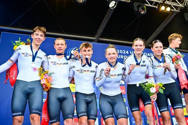 Sport Themen der Woche KW37 Sport Bilder des Tages Deutschland Junior Mixed Team Relay UEC Road European Championships 2024 Silbermedaille FIETZKE Paul, KINGS Ian, PETRY Paul-felix, BRÄUTIGAM Messane, LEIS Magdalena, MESSEMER Joelle Amelie Deutschland Junior Mixed Team Relay von Heusden-Zolder nach Hasselt (52.3 km) am 12. September 2024. Die Radsport EM Straßenradsport-Europameisterschaften 2024 (2024 UEC Road European Championships) der Union EuropÃ enne de Cyclisme von 11. bis 15. September 2024 in der belgischen Provinz Limburg. EuroRoad24, EuroRoad 2024. *** Germany Junior Mixed Team Relay UEC Road European Championships 2024 Silver Medal FIETZKE Paul, KINGS Ian, PETRY Paul felix, BRÄUTIGAM Messane, LEIS Magdalena, MESSEMER Joelle Amelie Germany Junior Mixed Team Relay from Heusden Zolder to Hasselt 52 3 km on September 12, 2024 The European Cycling Championships Road European Championships 2024 2024 UEC Road European Championships of the Union EuropÃ enne de Cyclisme from September 11 to 15, 2024 in the Belgian province of Limburg EuroRoad24, EuroRoad 2024