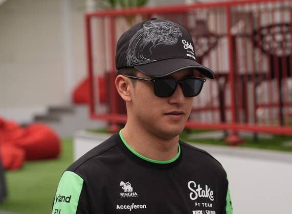 13.09.2024, Baku City Circuit , Baku, FORMULA 1 QATAR AIRWAYS AZERBAIJAN GRAND PRIX 2024 ,im Bild Zhou Guanyu (CHN), Stake F1 Team Kick Sauber Defodi-506_20240913_hbr_0201